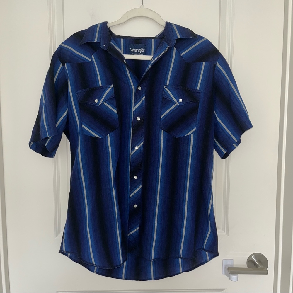 Wrangler Vintage Western Blue Pearl Button-Up Shirt